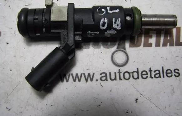 Mercedes-Benz S W221 Fuel injector A2720780249