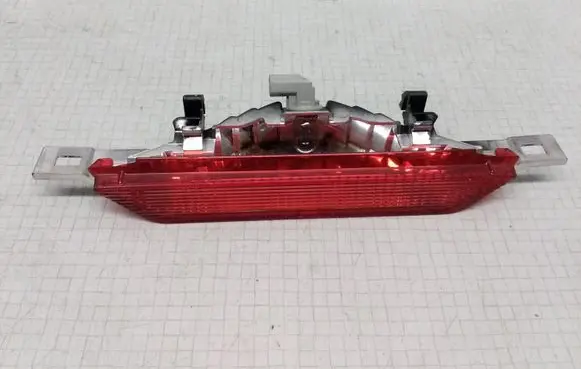Toyota Corolla E120 E130 Third/center stoplight