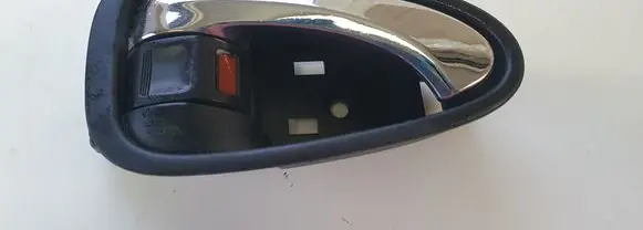 Toyota Avensis T270 Front door interior handle