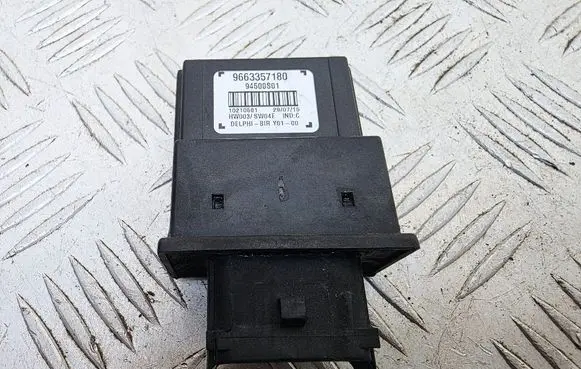 Peugeot 3008 I Other control units/modules 9663357180