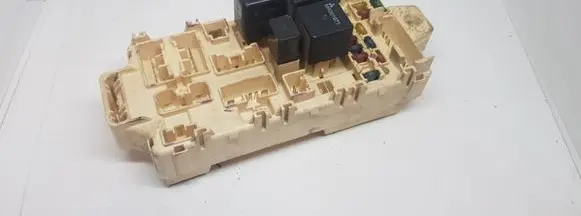 Mitsubishi Pajero Fuse module