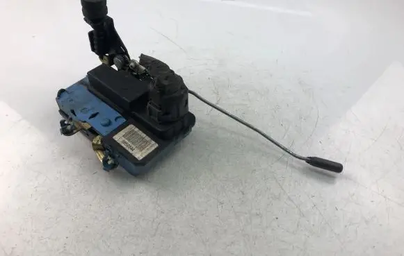 Volvo S60 Coupe door lock (next to the handle) 8650544