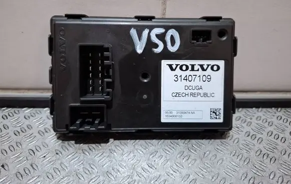 Volvo V50 Tow bar trailer control unit/module 31407109
