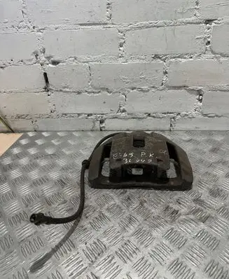 BMW 7 E65 E66 Front brake caliper