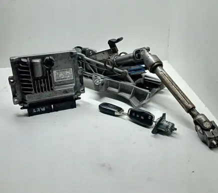 Ford Mondeo MK V Engine ECU kit and lock set 12B684
