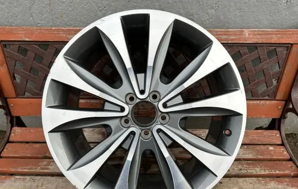Mercedes-Benz GL X166 R20 alloy rim 