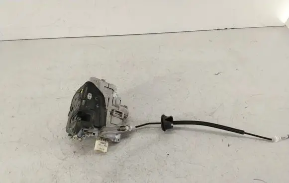 Audi A8 S8 D3 4E Front door lock 4F0837015