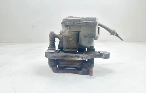 Nissan Qashqai Rear brake caliper 0906A V79060