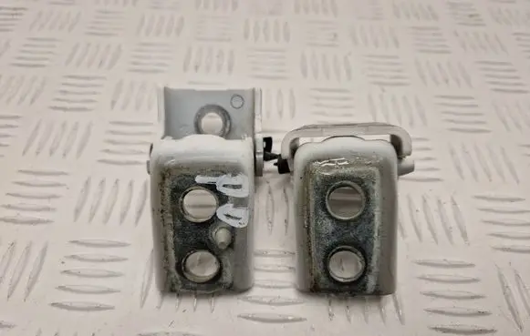 Peugeot 208 II Front door hinge set 