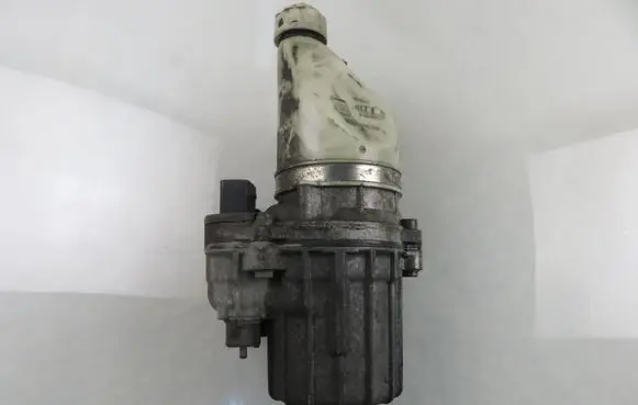 Opel Astra H Power steering pump 7625955150 13292554
