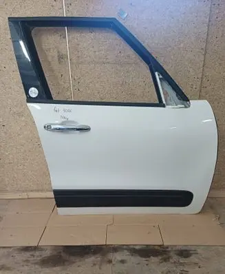 Fiat 500L Front door 121212