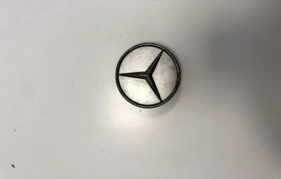 Mercedes-Benz A W169 Original wheel cap 2204000125