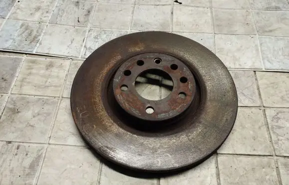 Opel Zafira B Front brake disc