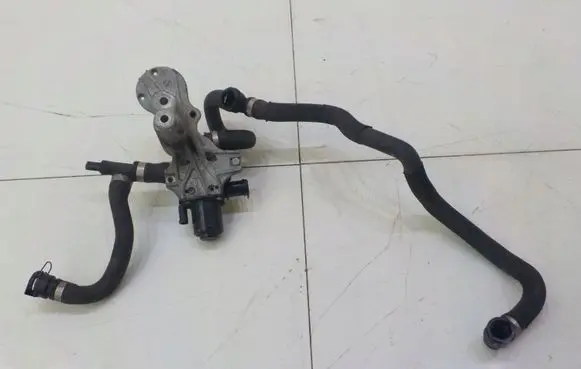 BMW 5 F10 F11 Engine coolant pipe/hose 8514464