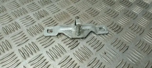 Skoda Fabia Mk2 (5J) Loading door lock loop/hook striker 8P4827507