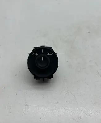 Wing mirror switch