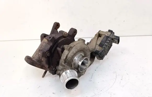Land Rover Range Rover Sport L320 Turbo AX2Q6K682CA 6NW009550