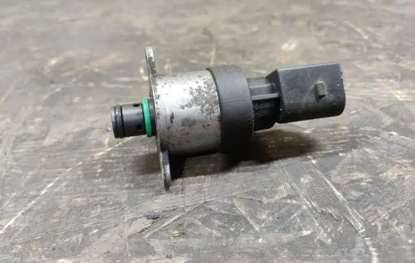 Fuel pressure sensor