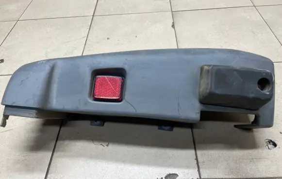 Rear bumper corner part panel trim