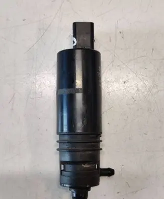 Volvo XC60 Headlight washer pump 30655138