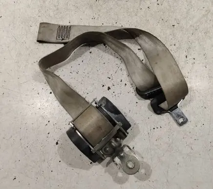 Renault Megane II Front seatbelt 8200730469