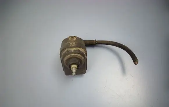 Headlight level adjustment motor