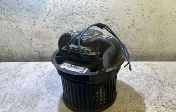 Peugeot 107 Heater fan/blower N101814R 120905 K01007