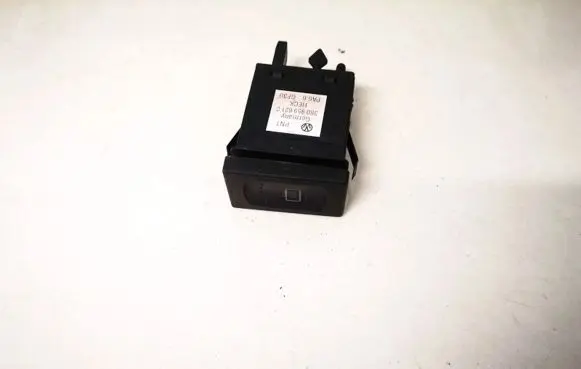 Volkswagen PASSAT B5 Windscreen/window heater switch 3b0959621c