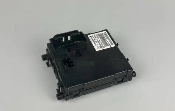 Mercedes-Benz E W212 Air conditioner control unit module A0009007026 A0009011616 5HB01443623