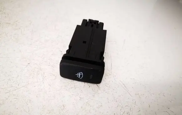 Lexus IS 220D-250-350 Windscreen/window heater switch 15A280