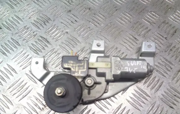 Suzuki Swift I Wiper motor