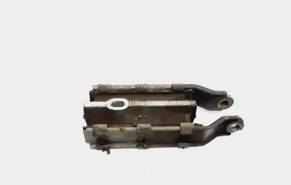 Volvo S60 Engine mount bracket 31262935