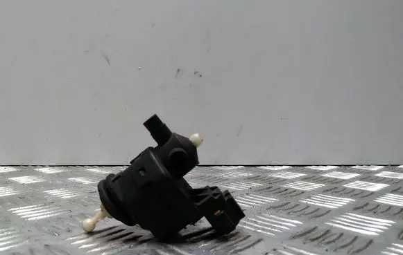 Nissan Almera Tino Headlight level adjustment motor 26056BU000