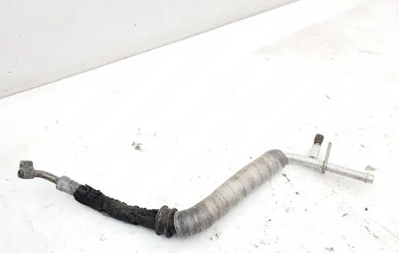Air conditioning (A/C) pipe/hose