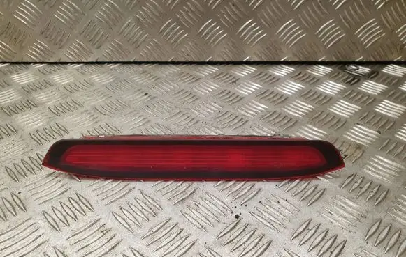 Toyota Corolla Verso E121 Third/center stoplight P1844