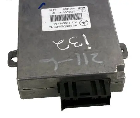 Mercedes-Benz E W211 Other control units/modules A2118206185 4081806 2855V0014