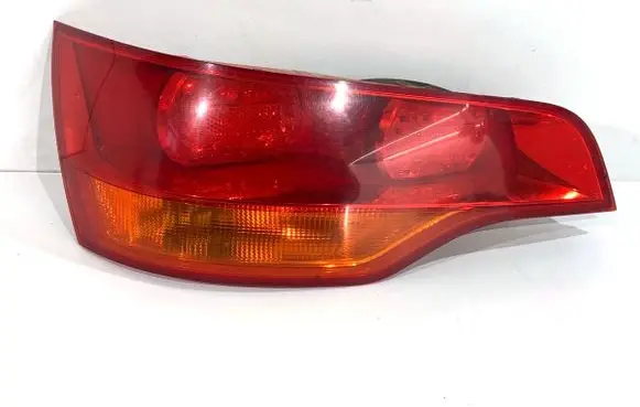 Audi Q7 4L Rear/tail lights 4L0945093