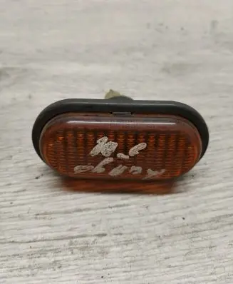 Renault Kangoo I Front fender indicator light 7700847333