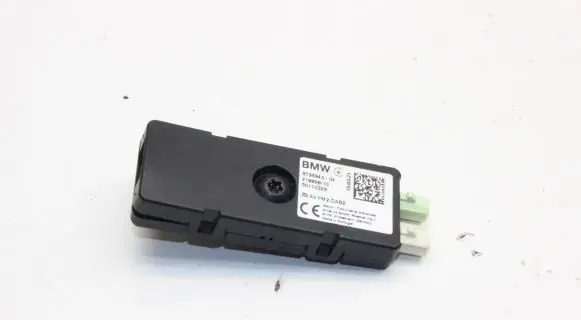 BMW 2 F44 Aerial antenna amplifier 8795943
