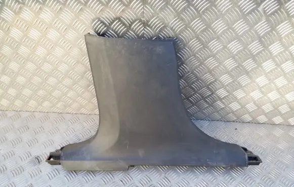 Volvo XC90 (B) pillar trim (bottom) 39829965 32244267