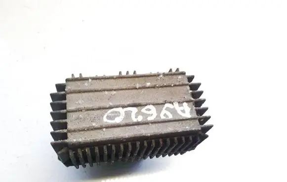 Glow plug pre-heat relay