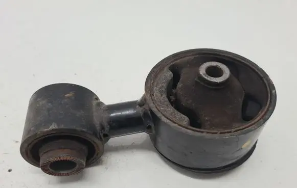 Hyundai Santa Fe Engine mount bracket 219142W000