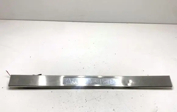 Mercedes-Benz CLS C218 X218 Front sill (body part) A2126801835