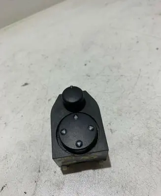 Audi A4 S4 B5 8D Wing mirror switch 8D0959565A