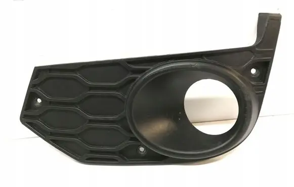 Iveco Daily 6th gen Front fog light trim/grill 5801562216