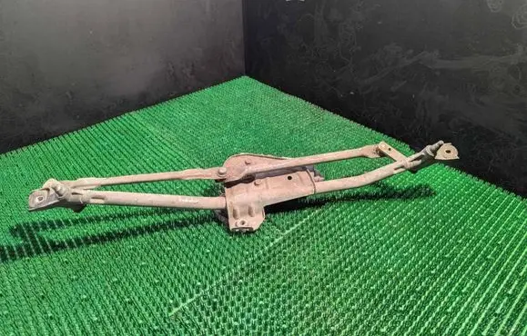 Audi A4 S4 B5 8D Front wiper linkage and motor 8D1955113B 0390241132