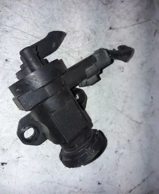 Volvo S40 Vacuum valve 9635704380