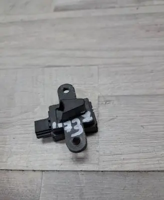Mercedes-Benz ML W164 Airbag deployment crash/impact sensor A0038208426 5WK43446 91728697
