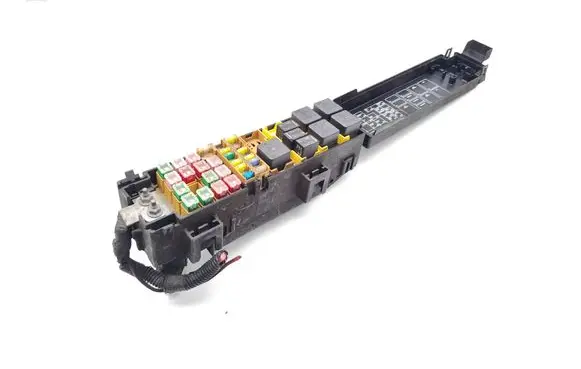 Jeep Commander Fuse module 56050631AE