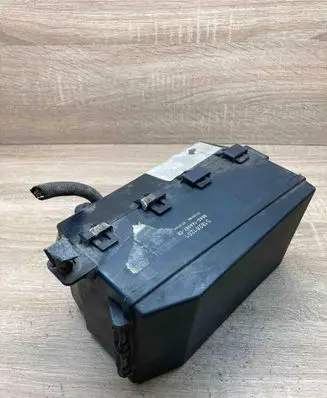 Ford Focus Fuse module 98AG14A067CD 98AG14A076AF